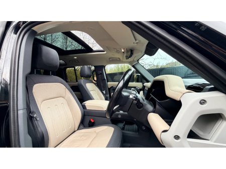 2021 Land Rover Defender - thumbnail 9