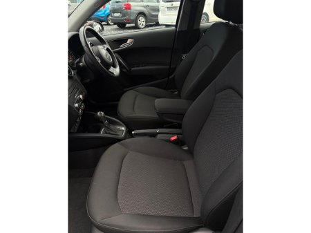 2014 Audi A1 - thumbnail 10