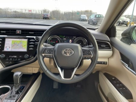 2020 Toyota Camry - Platinum Edition - Ivory Leather - 2.5 Hybrid - Top Spec - Automatic - Irish Car - 55,465 km // Remote Central Locking // Front Electric Windows // Rear Electric Windows // Electric Mirrors // Finge €31,999 thumbnail