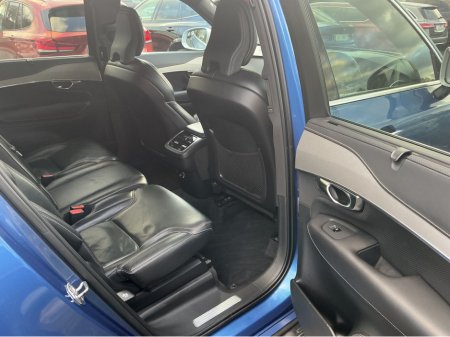 2019 Volvo XC90 D5 AWD R-DESIGN 5DR AUTO €39,995 thumbnail