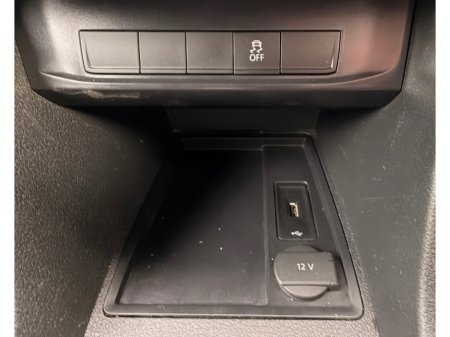 2019 Volkswagen Caddy 102HP €12,601 thumbnail