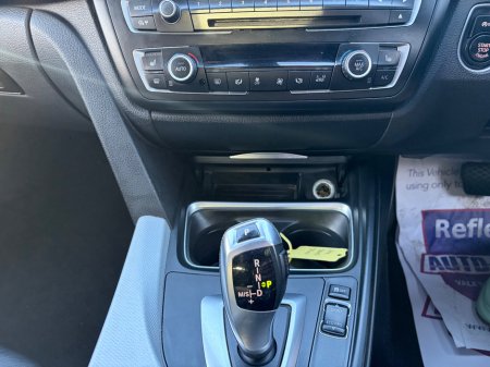 2014 BMW 3 Series - thumbnail 7