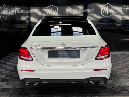 2016 Mercedes-Benz E Class - thumbnail 10