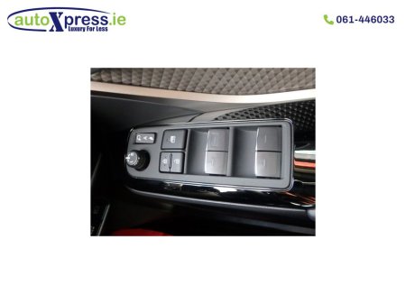 2021 Toyota C-HR Hybrid G, Ultra Low mileage, reversing camera thumbnail