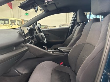 2024 Toyota C-HR - thumbnail 6