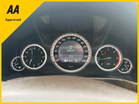 2010 Mercedes-Benz E Class - thumbnail 15