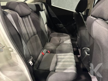 2018 Mazda Demio 1.3L SKYACTIV AUTOMATIC - MULTI FUNCTION STEERING WHEEL - HEATING / AC CONTROLS €12,950 thumbnail