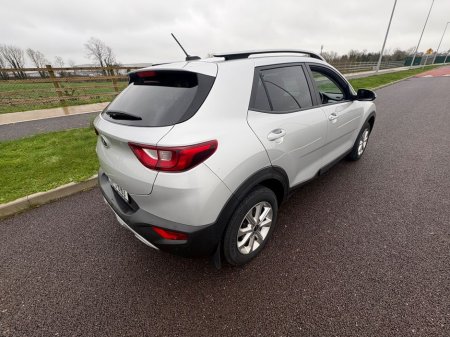 2020 Kia Stonic - thumbnail 2