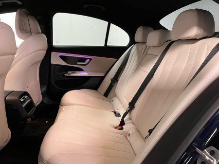 2026 Mercedes-Benz E Class 300de AMG - 20 Inch Alloys - Reversing Camera - Ambient Lighting - Sat Nav - Climate Control - Electric Heated Memory Seats - Keyless Start - Apple CarPlay/Android Auto €91,575