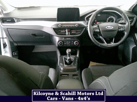 2020 Ford Focus - thumbnail 15