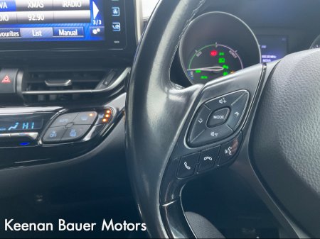 2018 Toyota C-HR HYBRID SOL 4DR AUTO €21,500 thumbnail