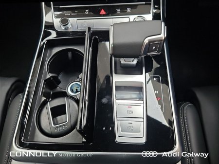 2026 Audi Q7 S-LINE TFSI E-HYBRID QUATTRO €112,950 thumbnail