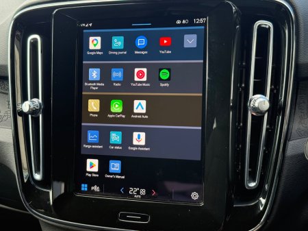 2022 Volvo XC40 - thumbnail 17