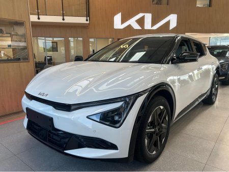 2026 Kia EV6 0% FINANCE, FREE CHARGER. EARTH MODEL.