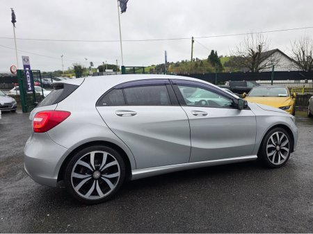 2015 Mercedes-Benz A Class A180  HALF LEATHER HEATED SEATS - REV CAMERA - HI SPEC / SYSTEM LOW ROAD TAX BAND / SIMI DEALER €14,950 thumbnail