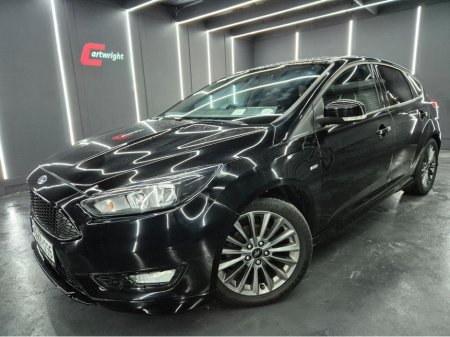 2017 Ford Focus 1.5 TDCI ST-LINE 120PS 5 5DR €12,950 thumbnail