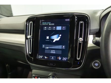 2022 Volvo XC40 - thumbnail 22