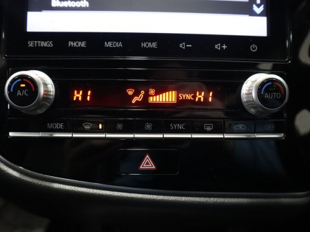 2021 Mitsubishi Outlander - thumbnail 23