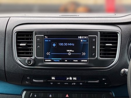 2019 Peugeot Traveller ACTIVE BLUE 1.5 HDI S/S**8 SEATER**NO VAT**ONE UK OWNER**FSH**MINT** €29,450 thumbnail