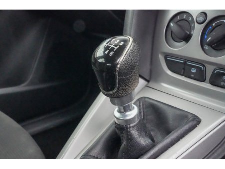 2013 Ford Focus - thumbnail 8