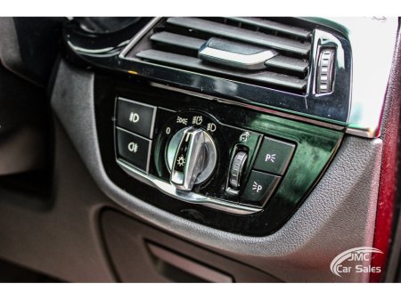 2018 BMW 5 Series - thumbnail 12