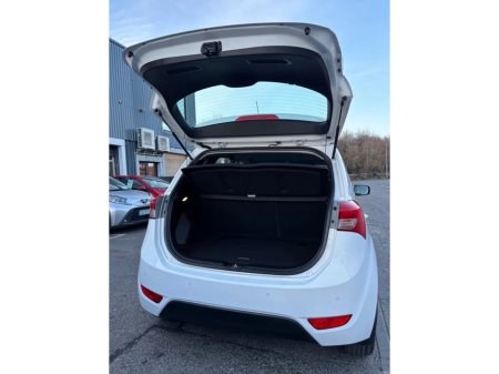 2020 Hyundai ix20 - thumbnail 11