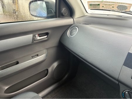 2007 Suzuki Swift - thumbnail 19