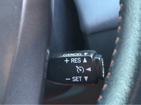 2013 Toyota Prius Alpha - thumbnail 21