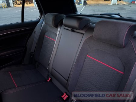2019 Volkswagen Golf GTI PERFORMANCE , DSG // LOW MILEAGE €28,950 thumbnail