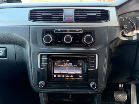 2016 Volkswagen Caddy - thumbnail 18