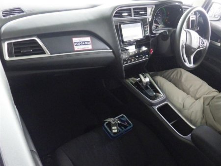 2020 Honda Shuttle 1.5 HYBRID - CRUISE CONTROL - REAR CAMERA €14,950 thumbnail