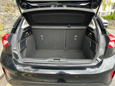 2019 Ford Focus - thumbnail 6