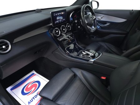 2019 Mercedes-Benz GLC Class  €35,950 thumbnail