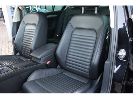 2016 Volkswagen Passat - thumbnail 23