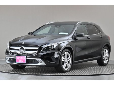2016 Mercedes-Benz GLA Class GLA 180 *HALF LEATHER*REVERSE CAM*PARK SENSORS* €18,890