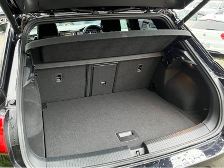 2022 Volkswagen T-Roc STYLE BLACK EDITION AUTOMATIC 2.0 DIESEL //ADAPTIVE CRUISE CONTROL//KEYLESS ENTRY//REVERSE CAMERA// thumbnail