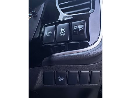 2016 Mitsubishi Outlander - thumbnail 27