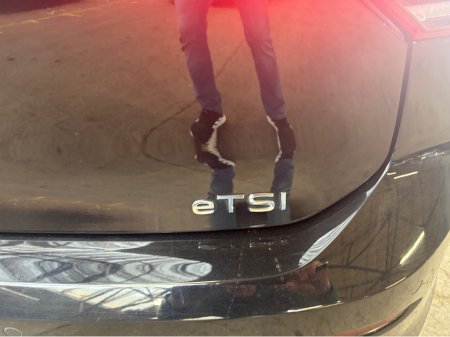 2023 Volkswagen Golf - thumbnail 14