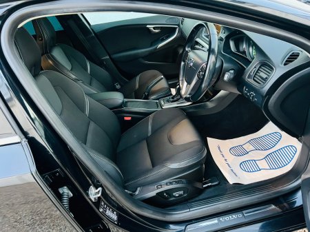 2014 Volvo V40  €8,750 thumbnail