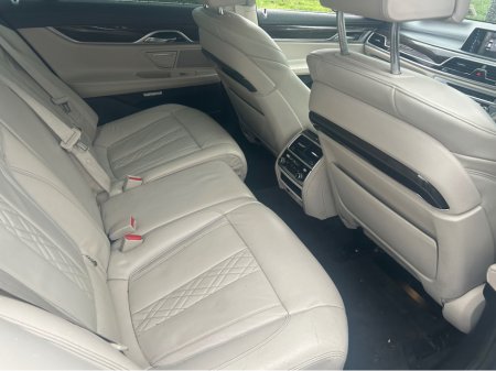 2016 BMW 7 Series 730D 4DR AUTO €17,900 thumbnail
