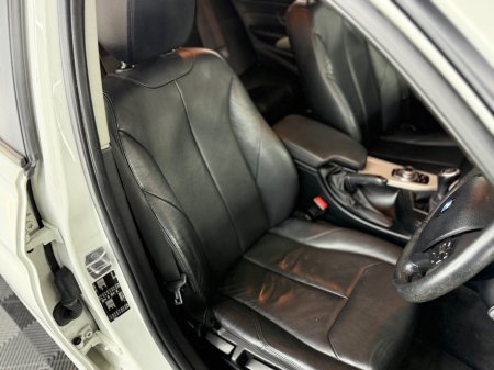 2016 BMW 3 Series 320d EfficientDynamics €13,950 thumbnail