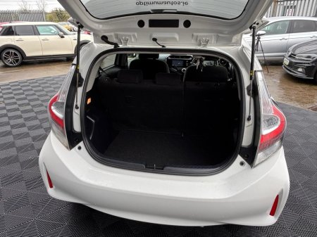 2017 Toyota Aqua - thumbnail 7