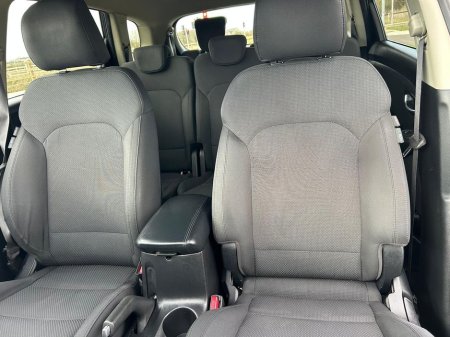 2016 Kia Carens 1.7D 7 SEATER 7 5DR *PRESTINE CONDITION*, Air Conditioning, Bluetooth, Electric Windows, Dual Zone Climate Control, Six Speed Transmission, Multi-Func €11,950 thumbnail