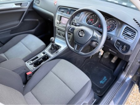 2013 Volkswagen Golf 1.2 TSI - BLUEMOTION TECHN-G TSI TECHNOLOGY €11,495 thumbnail