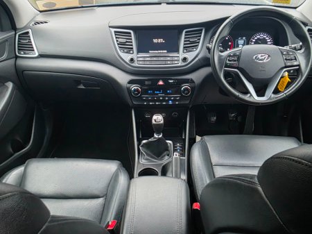 2016 Hyundai Tucson Premium 5DR €13,950 thumbnail
