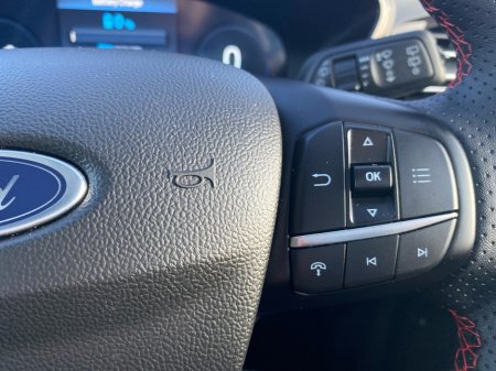 2025 Ford Kuga - thumbnail 11