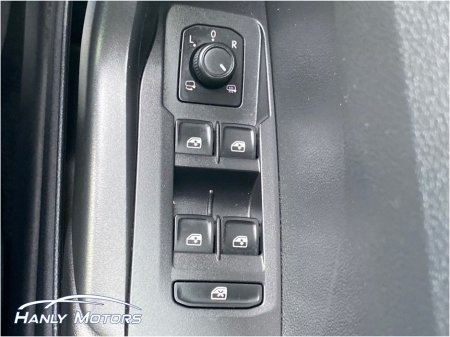 2022 Volkswagen T-Cross LIFE 1.0 TSI MANUAL 5SPEED 95BHP €22,950 thumbnail