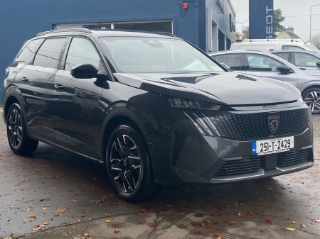 2025 Peugeot 5008 1.2 MHEV 145bhp E-DCS6 Allure €47,900