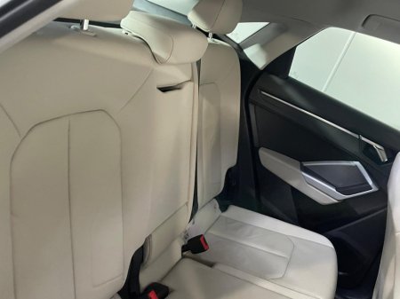 2021 Audi Q3 - thumbnail 6