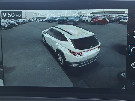 2025 Hyundai Tucson Platinum Automatic Plug in Hybrid with panomaric sunroof. €47,450 thumbnail